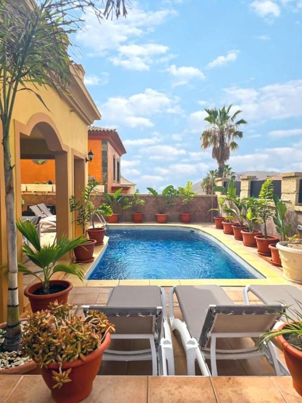 Villa Chayofa Екстериор снимка
