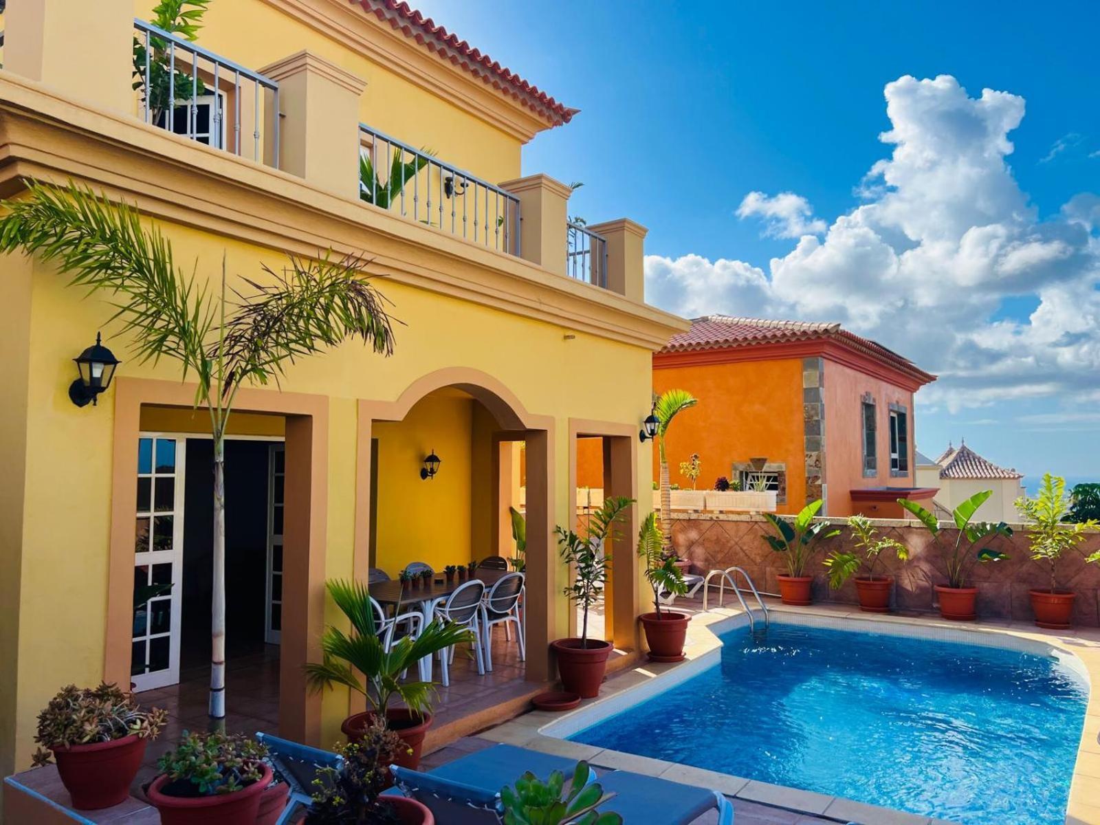 Villa Chayofa Екстериор снимка